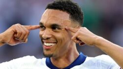Keputusan Tuchel Trent Alexander-Arnold