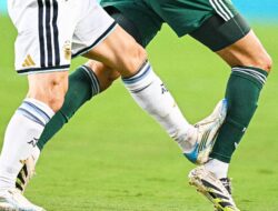 Kontroversi Messi: Pundit ESPN Tegaskan Bintang Argentina Harusnya Kartu Merah